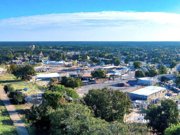 0.91 Acres of Residential Land for Sale in Lindale, Texas