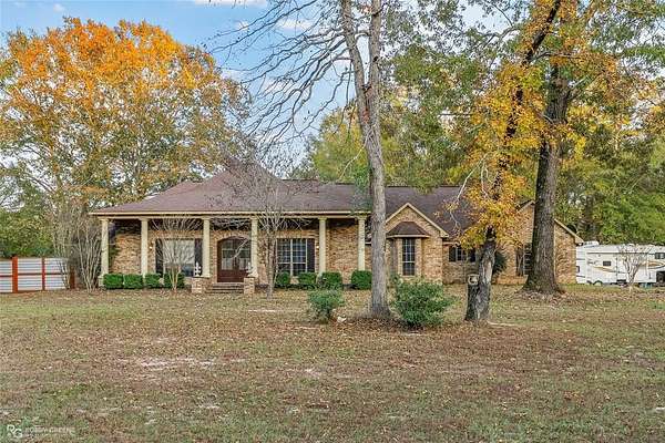 2.5 Acres of Residential Land with Home for Sale in Princeton, Louisiana