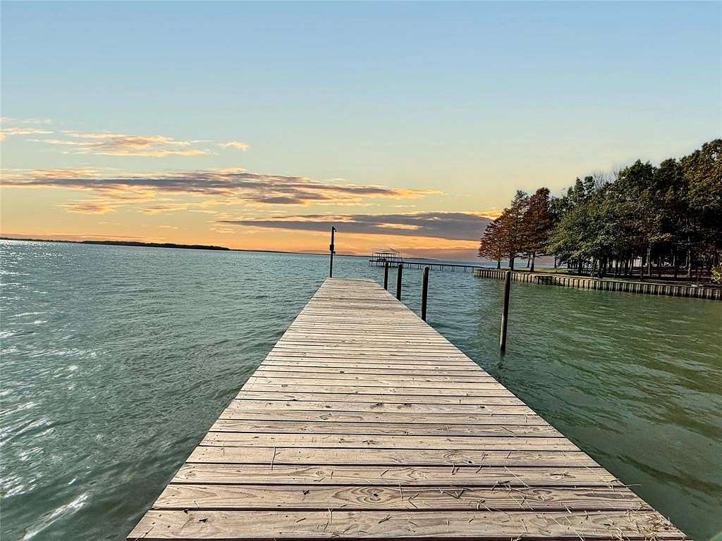 2 Acres of Land for Sale in Kerens, Texas