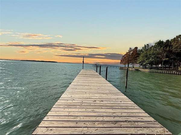 2 Acres of Land for Sale in Kerens, Texas