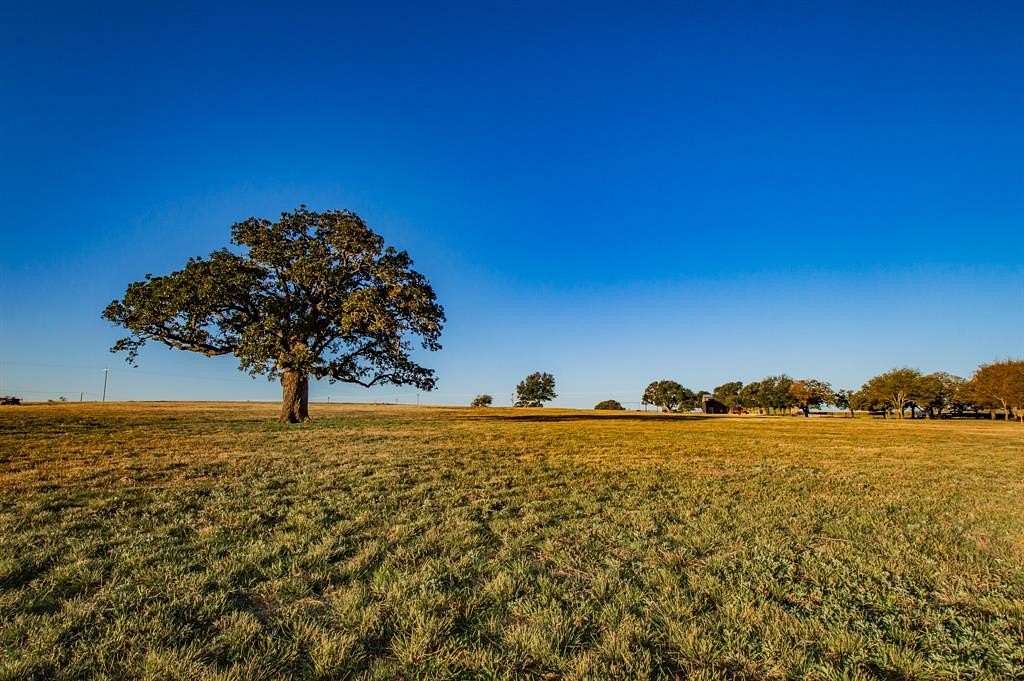 42 Acres of Agricultural & Residential Land for Sale in Mineral Wells, Texas