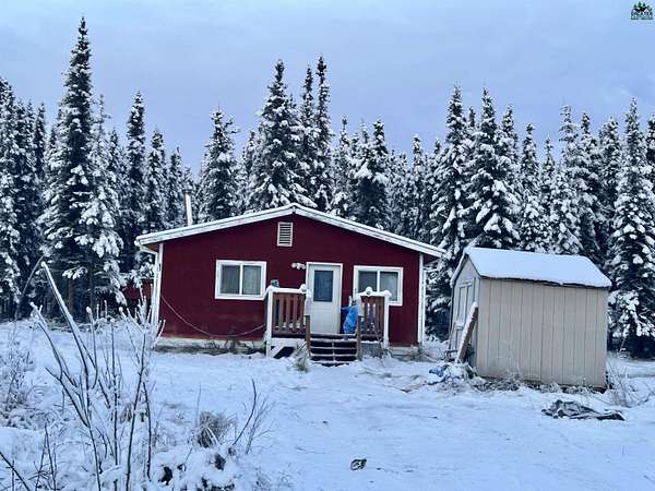 4.75 Acres of Improved Residential Land for Sale in Fairbanks, Alaska