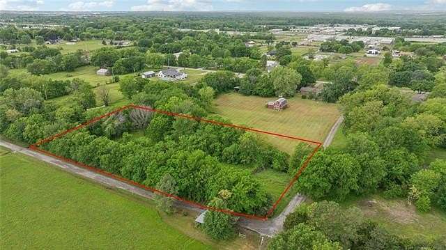 0.91 Acres of Residential Land for Sale in Owasso, Oklahoma
