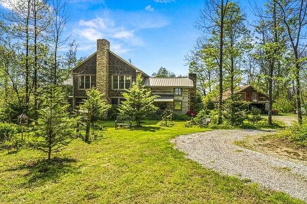 16 Acres of Land with Home for Sale in Jefferson City, Tennessee