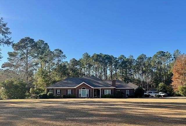 3.5 Acres of Residential Land with Home for Sale in Valdosta, Georgia