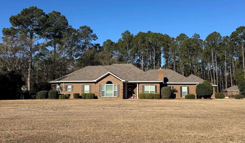 3.5 Acres of Land with Home for Sale in Valdosta, Georgia