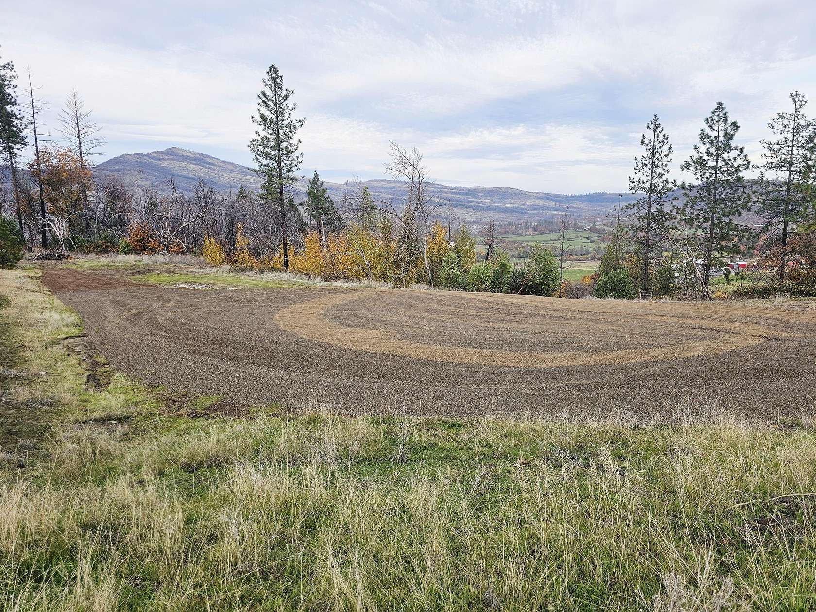 10.8 Acres of Land for Sale in Eagle Point, Oregon