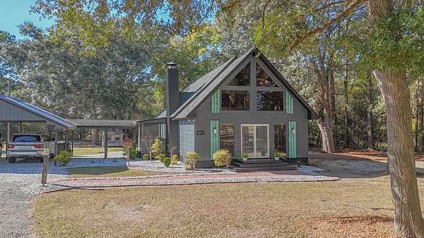 8 Acres of Residential Land with Home for Sale in Boston, Georgia