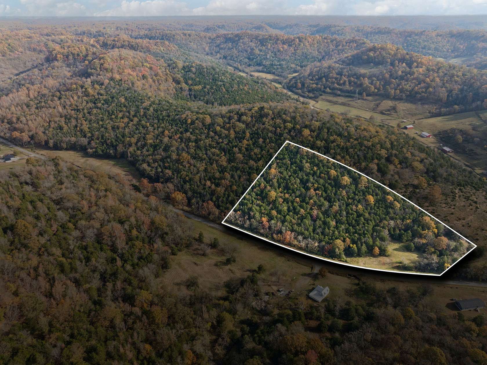 10.8 Acres of Land for Sale in Elmwood, Tennessee
