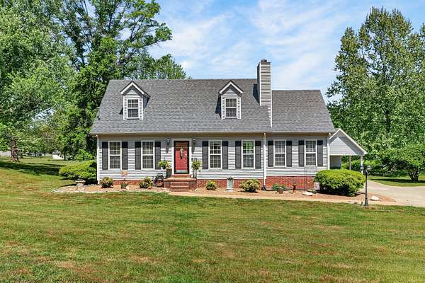 3.28 Acres of Land with Home for Sale in Pulaski, Tennessee