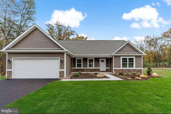 2.2 Acres of Residential Land with Home for Sale in Berkeley Springs, West Virginia