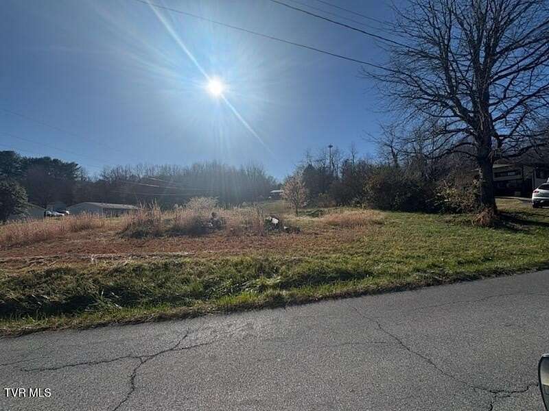 5.25 Acres of Residential Land for Sale in Bristol, Tennessee