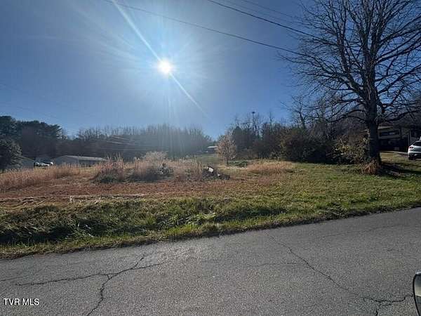 5.25 Acres of Residential Land for Sale in Bristol, Tennessee