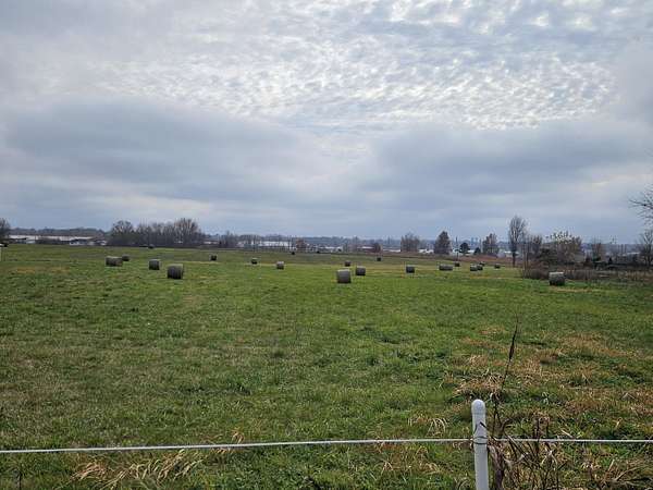 9 Acres of Residential Land for Sale in Mountain Grove, Missouri