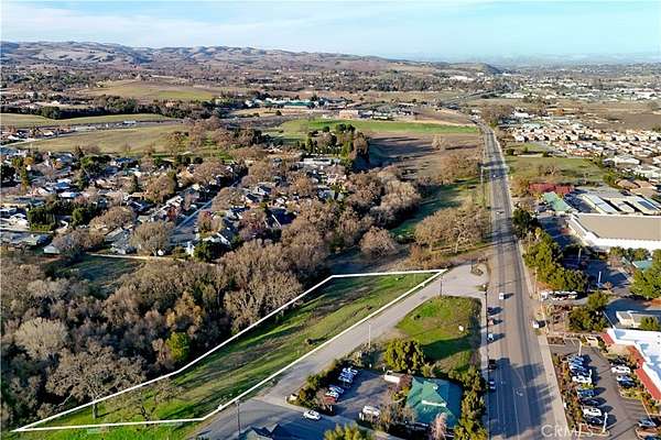 5.32 Acres of Residential Land for Sale in Templeton, California