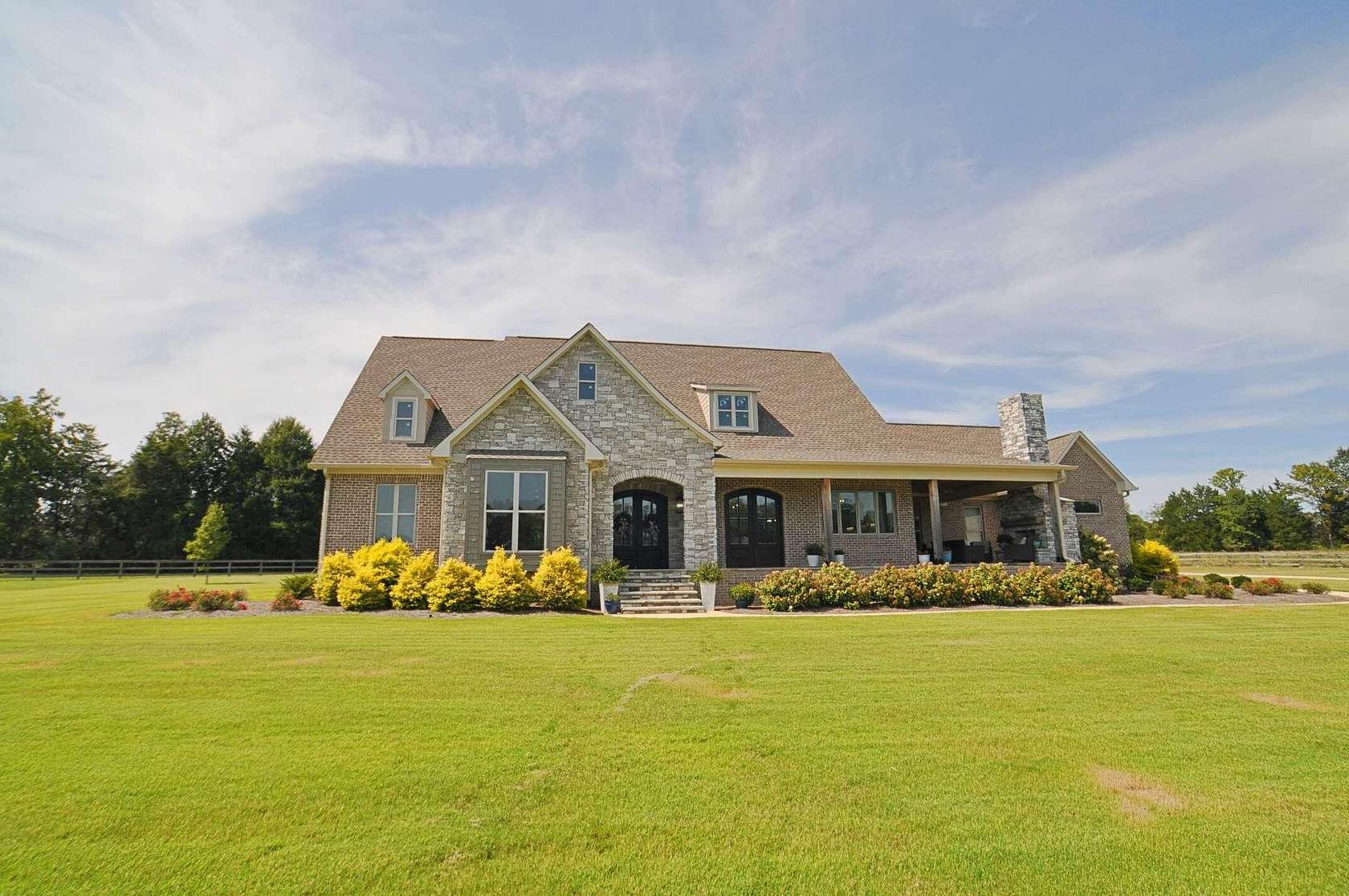 20 Acres of Land with Home for Sale in Saltillo, Mississippi