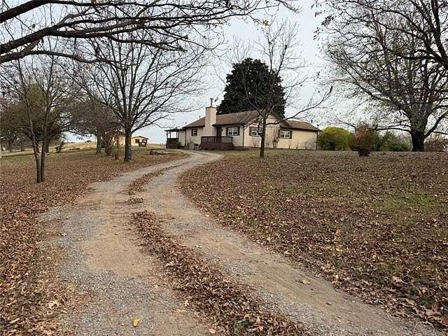 5 Acres of Residential Land with Home for Sale in Muskogee, Oklahoma
