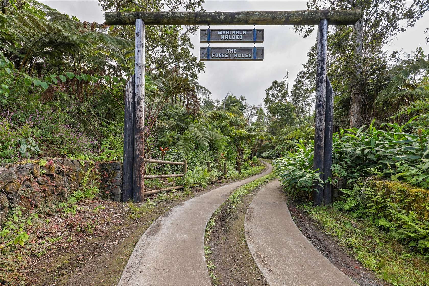 5 Acres of Improved Residential Land for Sale in Kailua-Kona, Hawaii