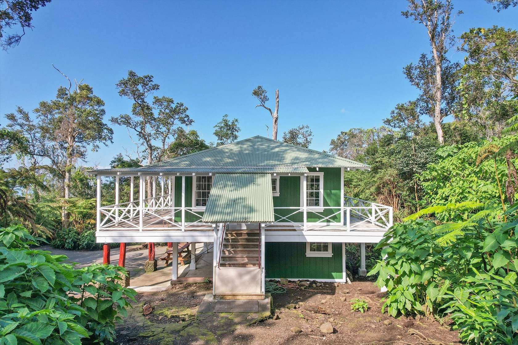 5 Acres of Improved Residential Land for Sale in Kailua-Kona, Hawaii