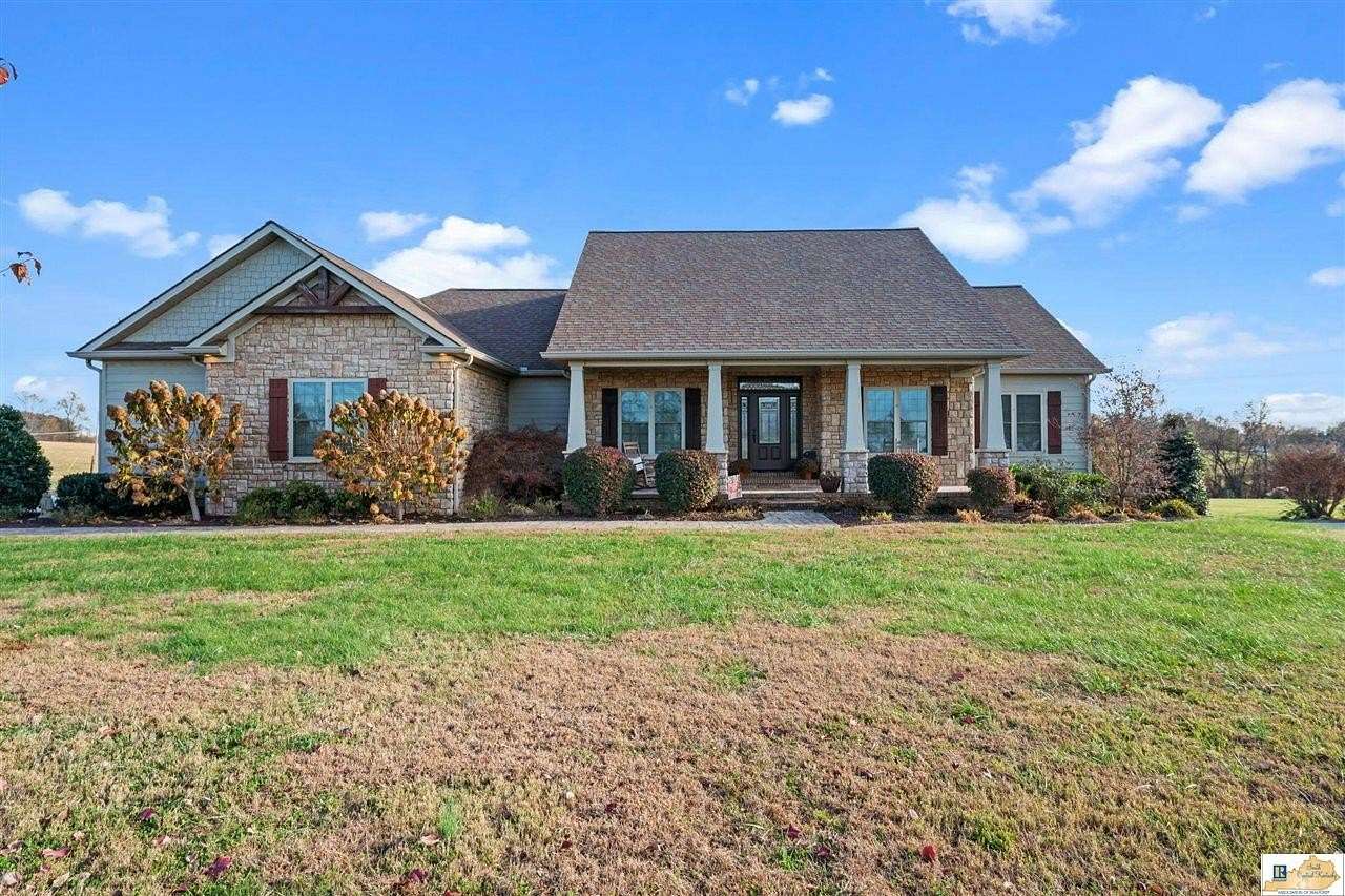 1.5 Acres of Residential Land with Home for Sale in Glasgow, Kentucky