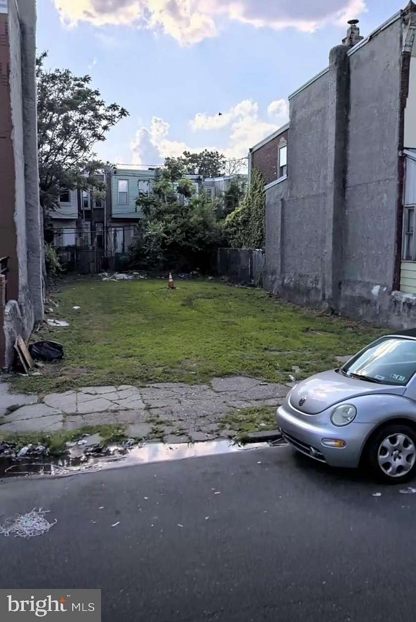 0.03 Acres of Residential Land for Sale in Philadelphia, Pennsylvania