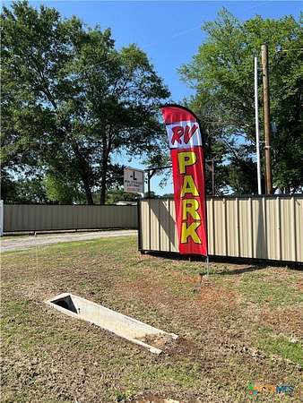 2.23 Acres of Improved Commercial Land for Sale in Caldwell, Texas