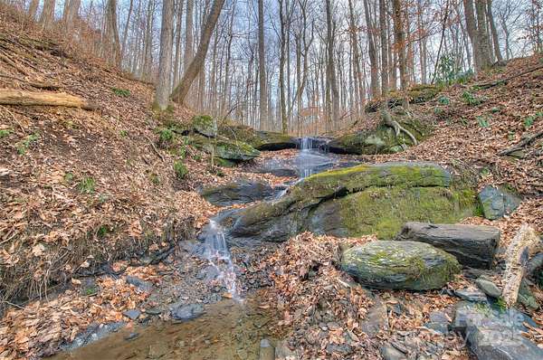 4.89 Acres of Residential Land for Sale in Spruce Pine, North Carolina