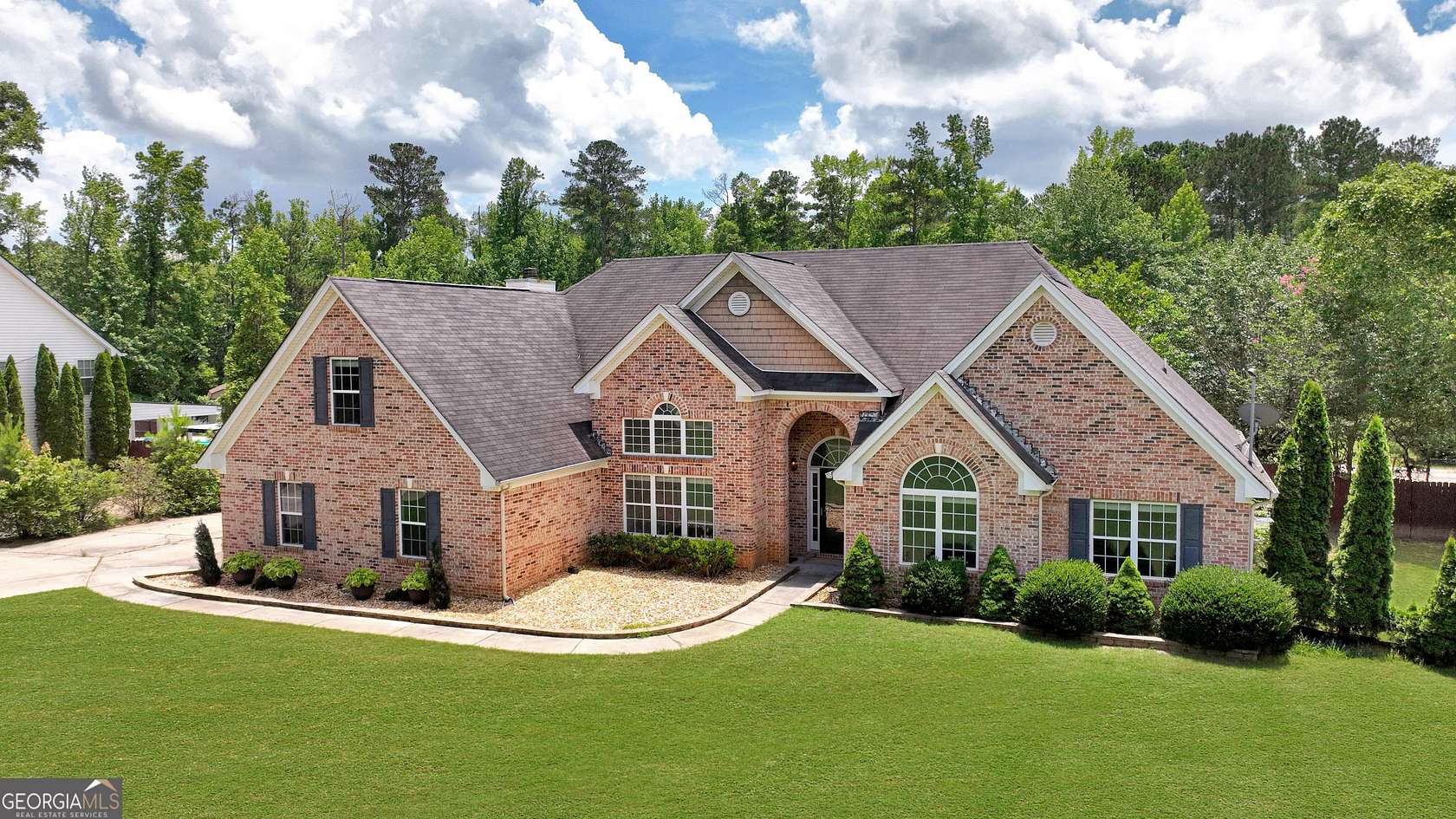 1.6 Acres of Residential Land with Home for Sale in Senoia, Georgia