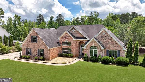 1.6 Acres of Residential Land with Home for Sale in Senoia, Georgia