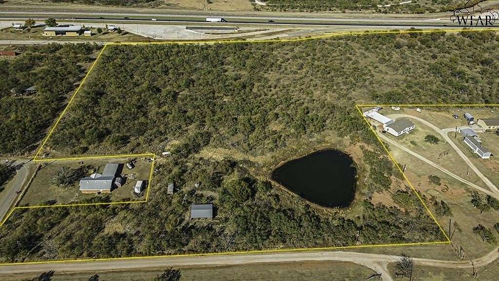 21 Acres of Land for Sale in Iowa Park, Texas