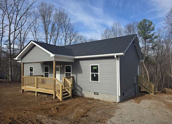 5 Acres of Residential Land with Home for Sale in Waverly, Tennessee