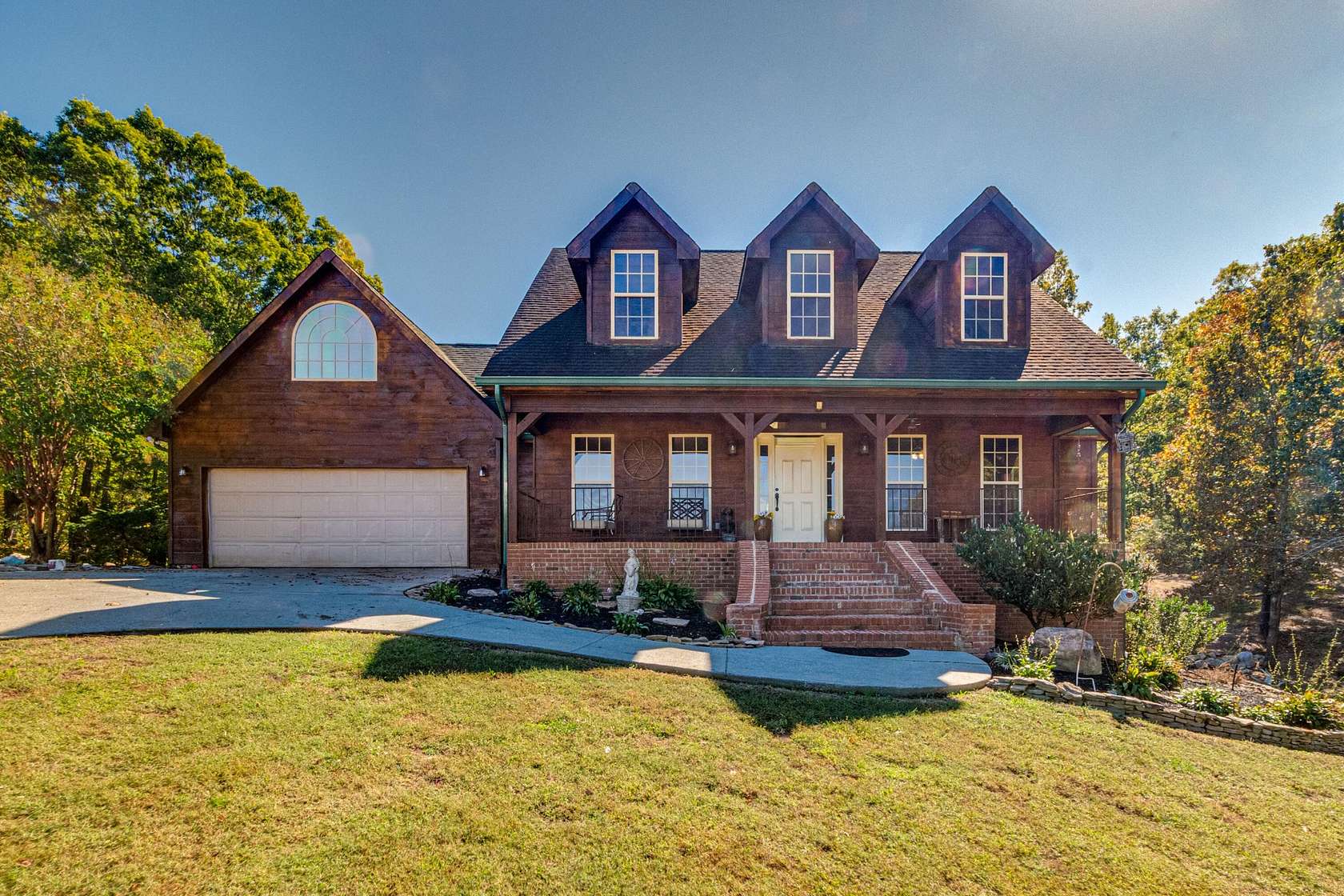 16.8 Acres of Land with Home for Sale in Ringgold, Georgia