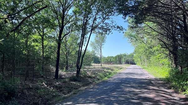 10 Acres of Land for Sale in Sherman, Texas