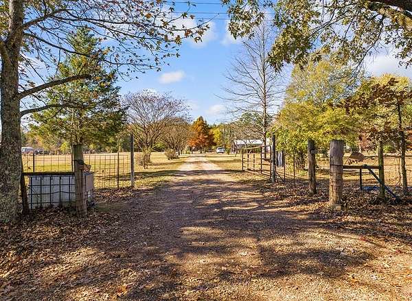 10 Acres of Recreational Land with Home for Sale in New Boston, Texas