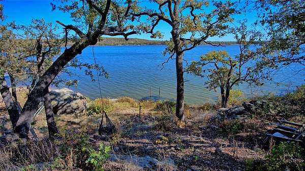1.17 Acres of Land for Sale in Bowie, Texas