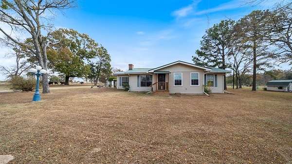 10.3 Acres of Land with Home for Sale in Canton, Texas