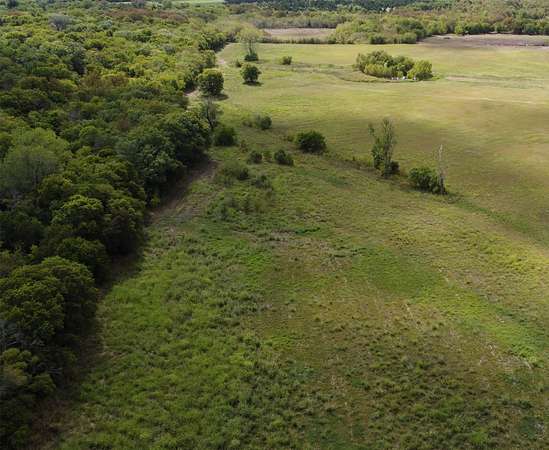 33 Acres of Land for Sale in Klondike, Texas