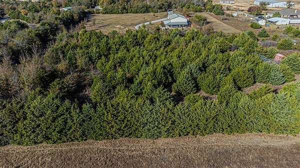 2.12 Acres of Residential Land for Sale in Campbell, Texas