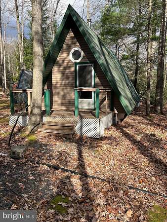 0.83 Acres of Residential Land with Home for Sale in Orrtanna, Pennsylvania