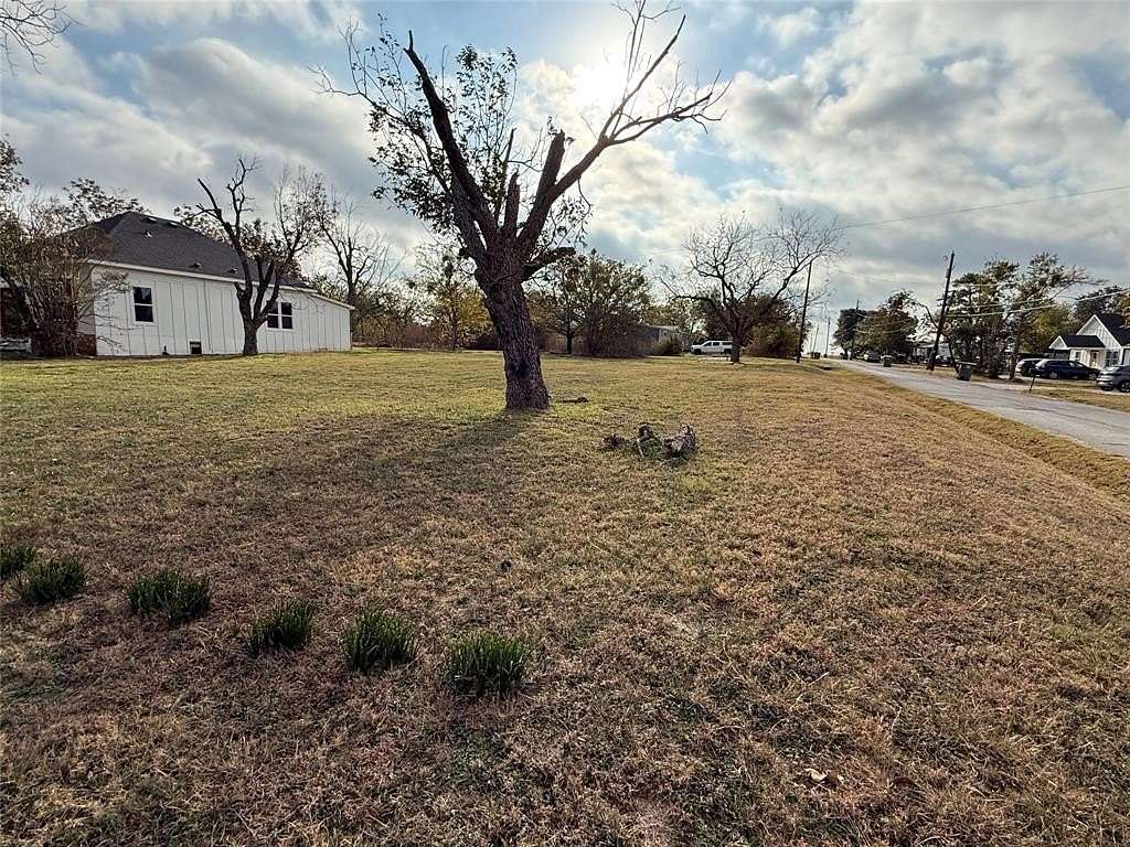 0.39 Acres of Residential Land for Sale in Riesel, Texas