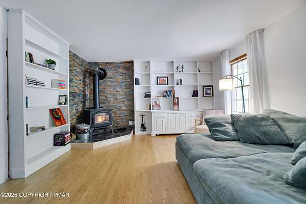 1.57 Acres of Residential Land with Home for Sale in Tannersville, Pennsylvania