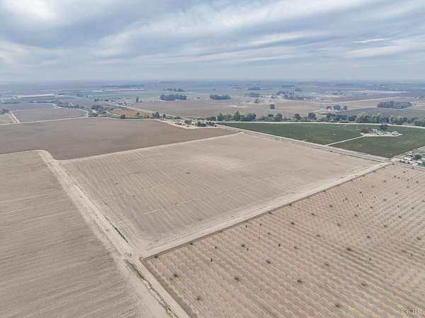 30 Acres of Agricultural Land for Sale in Lemoore, California