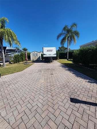 0.06 Acres of Land for Sale in Clermont, Florida