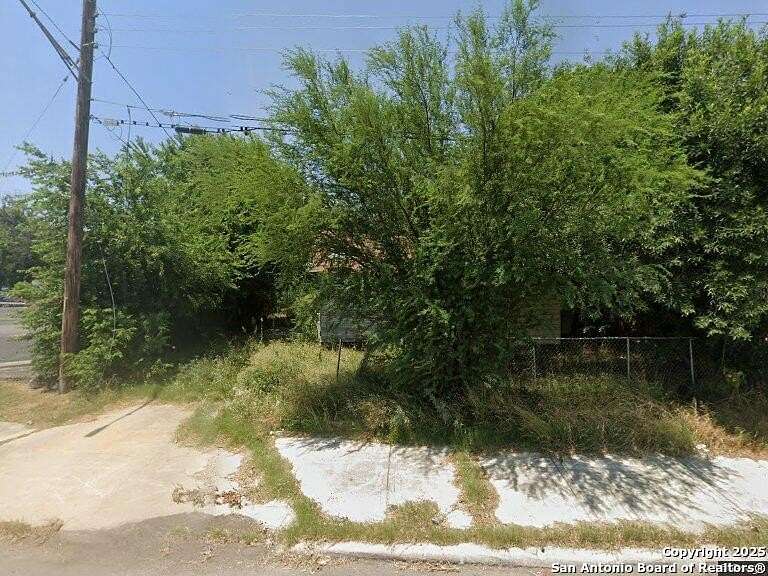 0.48 Acres of Improved Residential Land for Sale in San Antonio, Texas