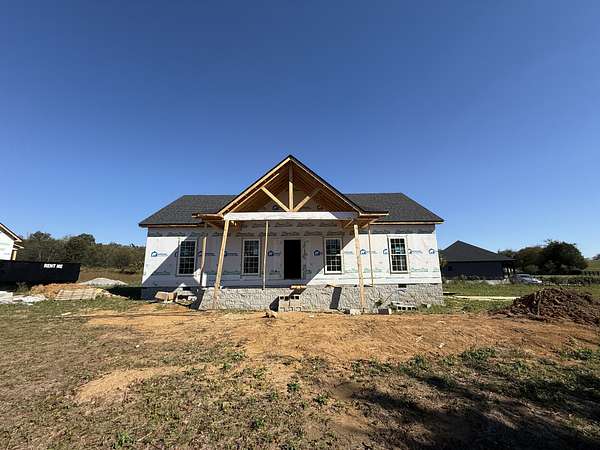 0.5 Acres of Residential Land with Home for Sale in Pulaski, Tennessee