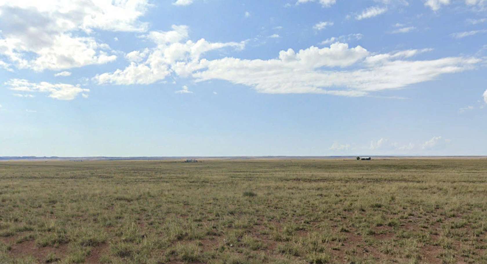 1.25 Acres of Residential Land for Sale in Sun Valley, Arizona