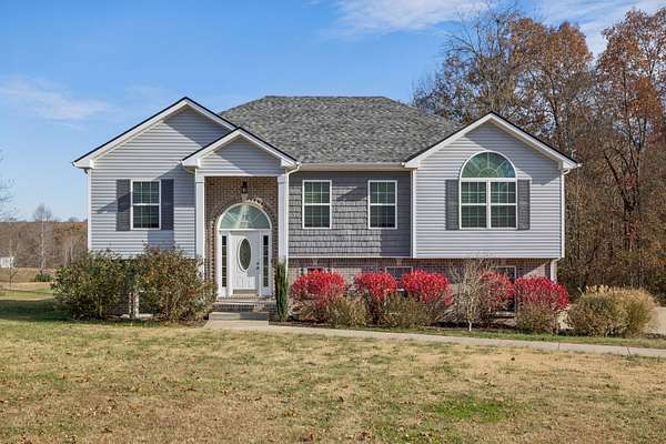 2.22 Acres of Residential Land with Home for Sale in Clarksville, Tennessee