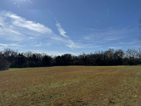 24 Acres of Land for Auction in Lascassas, Tennessee