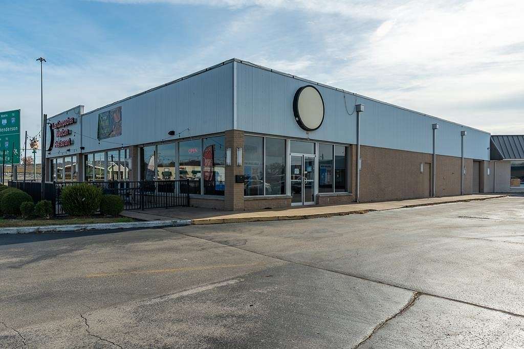 8.76 Acres of Improved Commercial Land for Sale in Hopkinsville, Kentucky