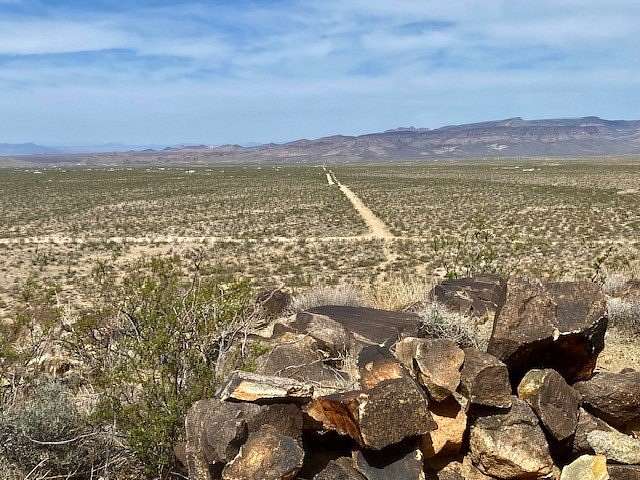 2 Acres of Land for Sale in Yucca, Arizona